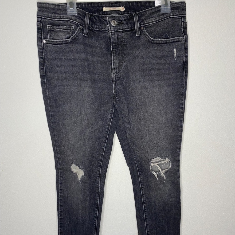 Levi 711 jeans